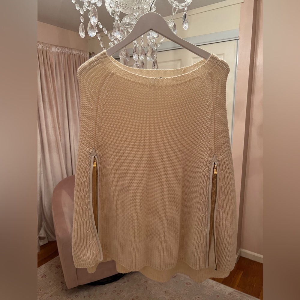 Guess Cream Cable Knit Cape With Gold Zipper Hardware